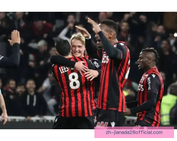 雷恩强势客场大胜尼斯四球彰显夺冠实力